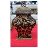 DECORATOR URN W/ LID