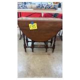 ANTIQUE DROP LEAF TABLE