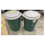 LOT OF 2 32 GAL TRASH CANS W/ LIDS