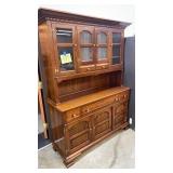 UNIQUE FURN MAKERS 2 PC GLASS DOOR HUTCH CABINET