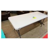 LIFETIME 6FT FOLDING TABLE