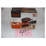 BLACK & DECKER 1/4 SHEET SANDER