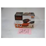 BLACK & DECKER 5' RANDOM ORBIT SANDER