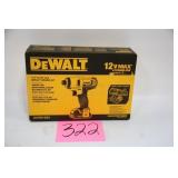 DEWALT 12V 1/4' IMPACT DRIVER KIT