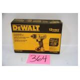DEWALT 12V 1/4' SCREWDRIVER KIT