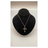 14K GOLD NECKLACE CHAIN W/ UNKNOWN CROSS PENDANT 14K GOLD NECKLACE CHAIN W/ UNKNOWN CROSS PENDANT