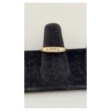 14K GOLD RING W/ CZ STONES SIZE 6 14K GOLD RING W/ CZ STONES SIZE 6