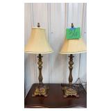 LOT OF 2 TABLE LAMPS W/ SHADES LOT OF 2 TABLE LAMPS W/ SHADES