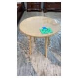 WOOD END TABLE W/ GLASS TOP WOOD END TABLE W/ GLASS TOP