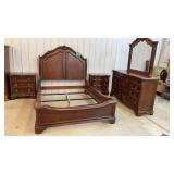 QUEEN SIZE BEDROOM SUITE - COMPLETE QUEEN SIZE BEDROOM SUITE - COMPLETE