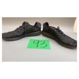 ADIDAS YEEZY BOOST 350 PIRATE BLACK SIZE 11 ADIDAS YEEZY BOOST 350 PIRATE BLACK SIZE 11