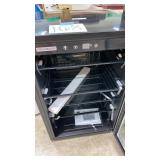 FRIGIDAIRE 4.4 cu FT BEVERAGE COOLER FRIGIDAIRE 4.4 cu FT BEVERAGE COOLER
