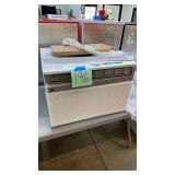 GE ROOM AIR CONDITIONER W/ REMOTE GE ROOM AIR CONDITIONER W/ REMOTE