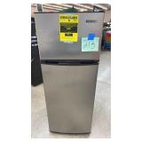 THOMSON 7.5 cu ft REFRIGERATOR W/ TOP FREEZER THOMSON 7.5 cu ft REFRIGERATOR W/ TOP FREEZER