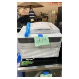 MIDEA 8,000 BTU ROOM AIR CONDITIONER MIDEA 8,000 BTU ROOM AIR CONDITIONER