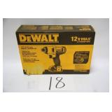 DEWALT 12V 1/4' IMPACT DRIVER KIT