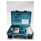 MAKITA CHARGER & HARD CASE