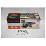 BLACK & DECKER SMALL ANGLE GRINDER