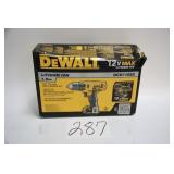 DEWALT 12V 3/8" DRILL/DRIVER KIT