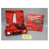 MILWAUKEE M12 3/8" HAMMER DRILL DRIVER KIT