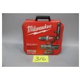 MILWAUKEE M18 1/2" COMPACT DRILL/DRIVER KIT