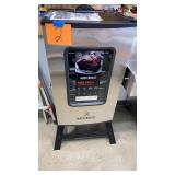 NEW MASTERBUILT MES 145 S DIGITAL ELECTRIC SMOKER