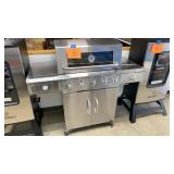 NEW STAINLESS STEEL GAS GRILL