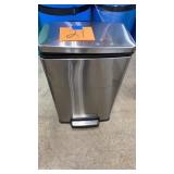 TRAMONTINA STAINLESS STEEL STEP ON TRASH CAN