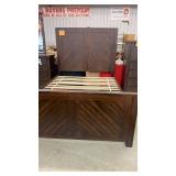 NEW DK WOOD QUEEN SIZE BED W/ DRAWERS