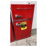 FRIGIDAIRE 3.2cu ft RED RETRO REFRGIERATOR