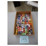 APPROX 50 MATCHBOX, HOTWHEELS & MORE CARS