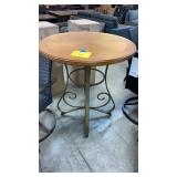 ROUND WOOD TOP ACCENT TABLE W/ METAL LEGS