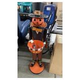 4FT PRE-LIT PUMPKIN HALLOWEEN GREETER