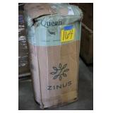 ZINUS QUEEN SIZE MATTRESS IN BOX