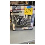 NEW KING SIZE 3PC COMFORTER SET