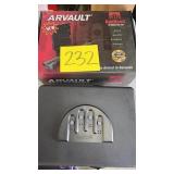 ARVAULT GUN VAULT W/ KEY