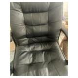 Office chairs (5)