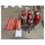 Warning triangle flare kit (5), fire extinquisher