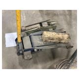 floor jacks (2)