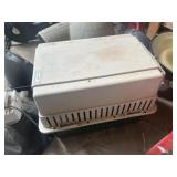 Dog crate 33