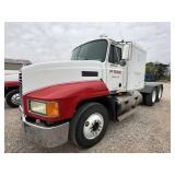 '00 Mack Truck