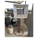Lambert 35kbtu propane heater on stand w/ p