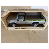 White Nylint Pronto Pickup w/ Box