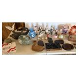 Vintage Swan Sculpture, Figurines, Trinket Boxes,