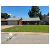Attractive Brick Home | Heritage Hills Addn., Enid