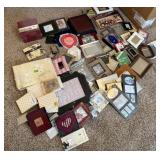 Picture Frames, Photo Albums
