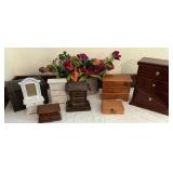 Jewelry Boxes, Vase w/ Artificial Flowers