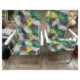 2 Fabric folding lawn chairs