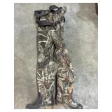 Red Head Bone Dry Boy Sz3 Waders