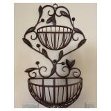 Metal wall hanging leaf & basket design